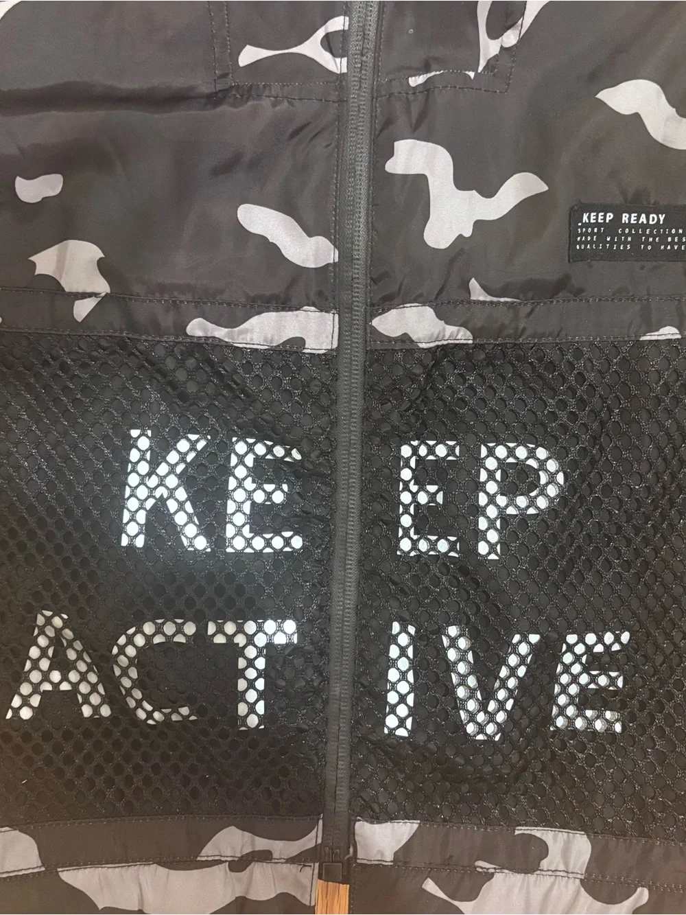 Zara Kids Camo Packaway Hood Windbreaker Jacket “Keep Active” Size 7